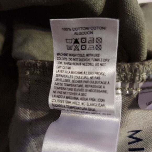 Lucky Brand Mid-rise Button-up Capris - Picture 7 of 7